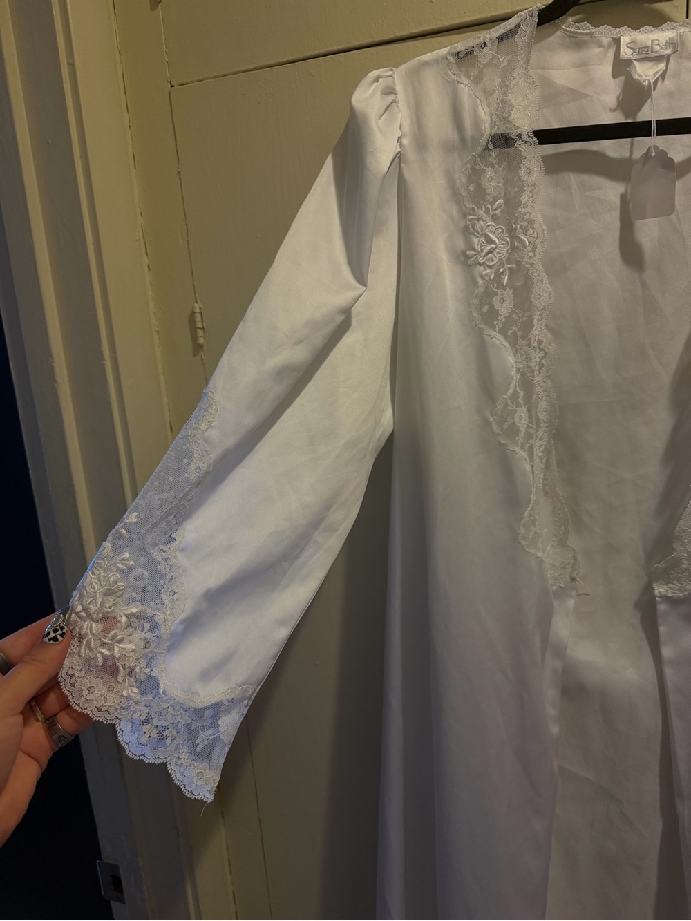 Long White Lace-Trim Robe - Picture 3 of 4
